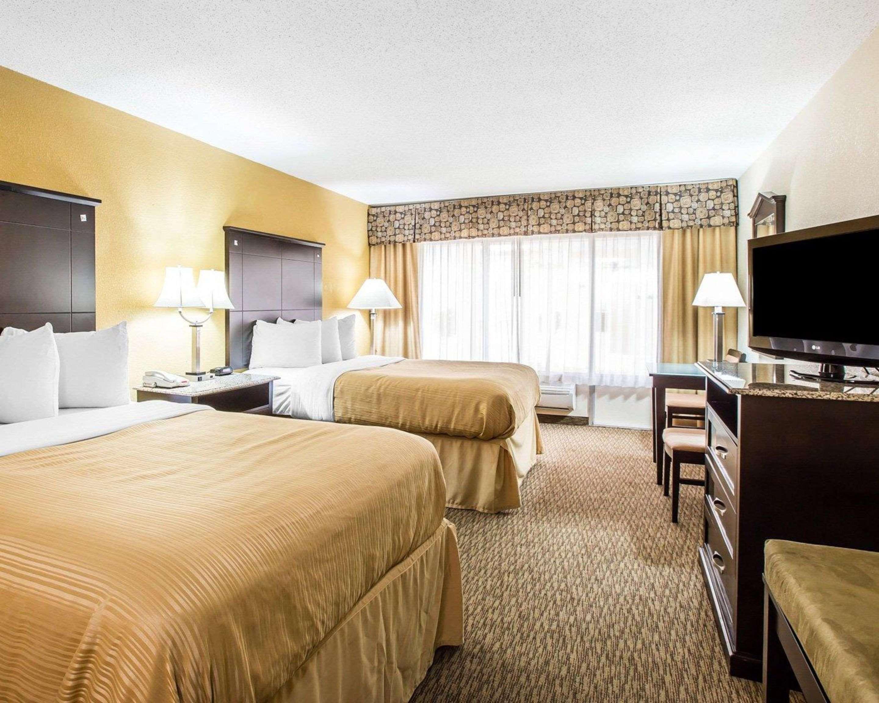 Quality Inn & Suites - Greensboro-High Point Ngoại thất bức ảnh
