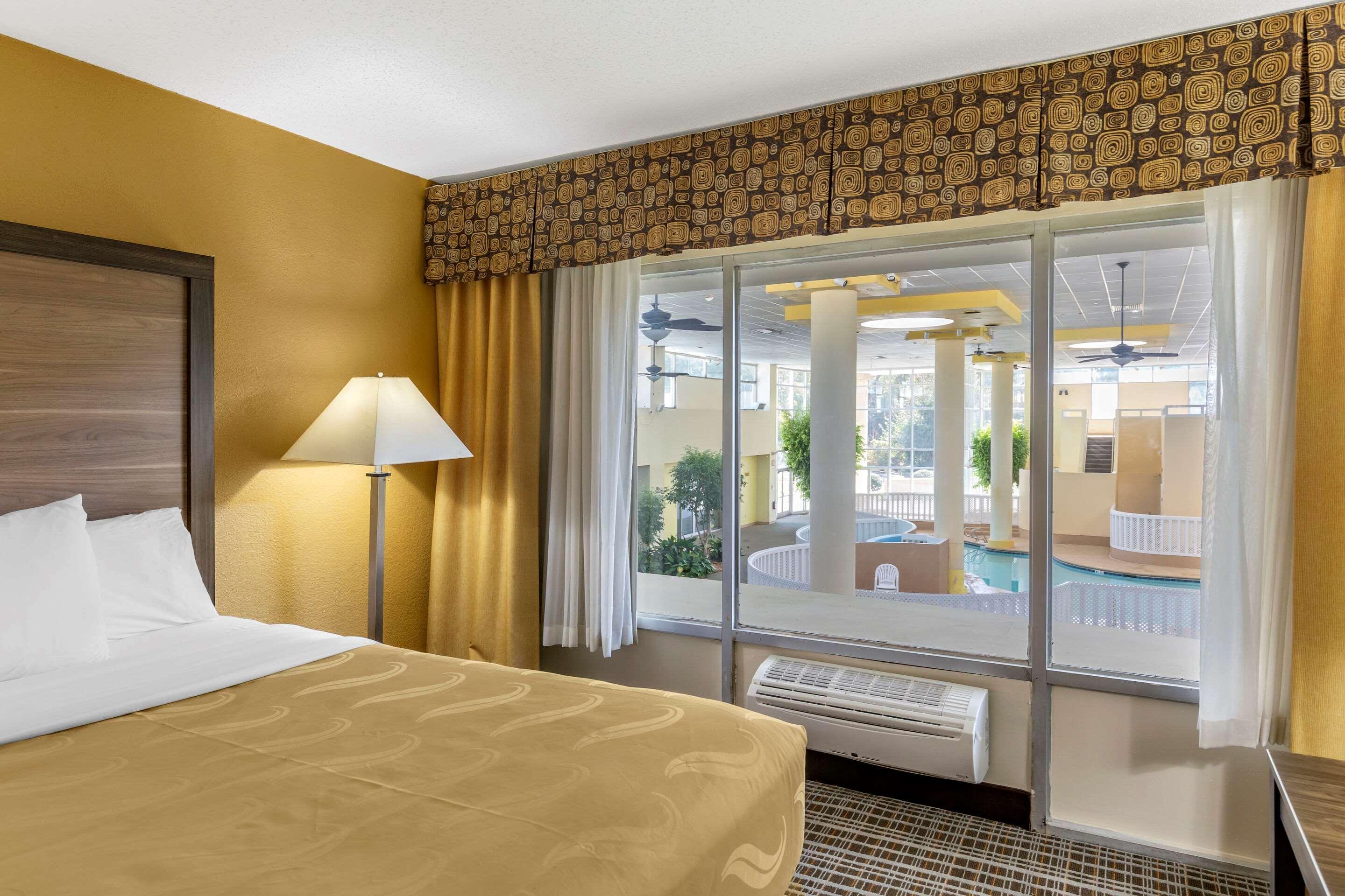 Quality Inn & Suites - Greensboro-High Point Ngoại thất bức ảnh
