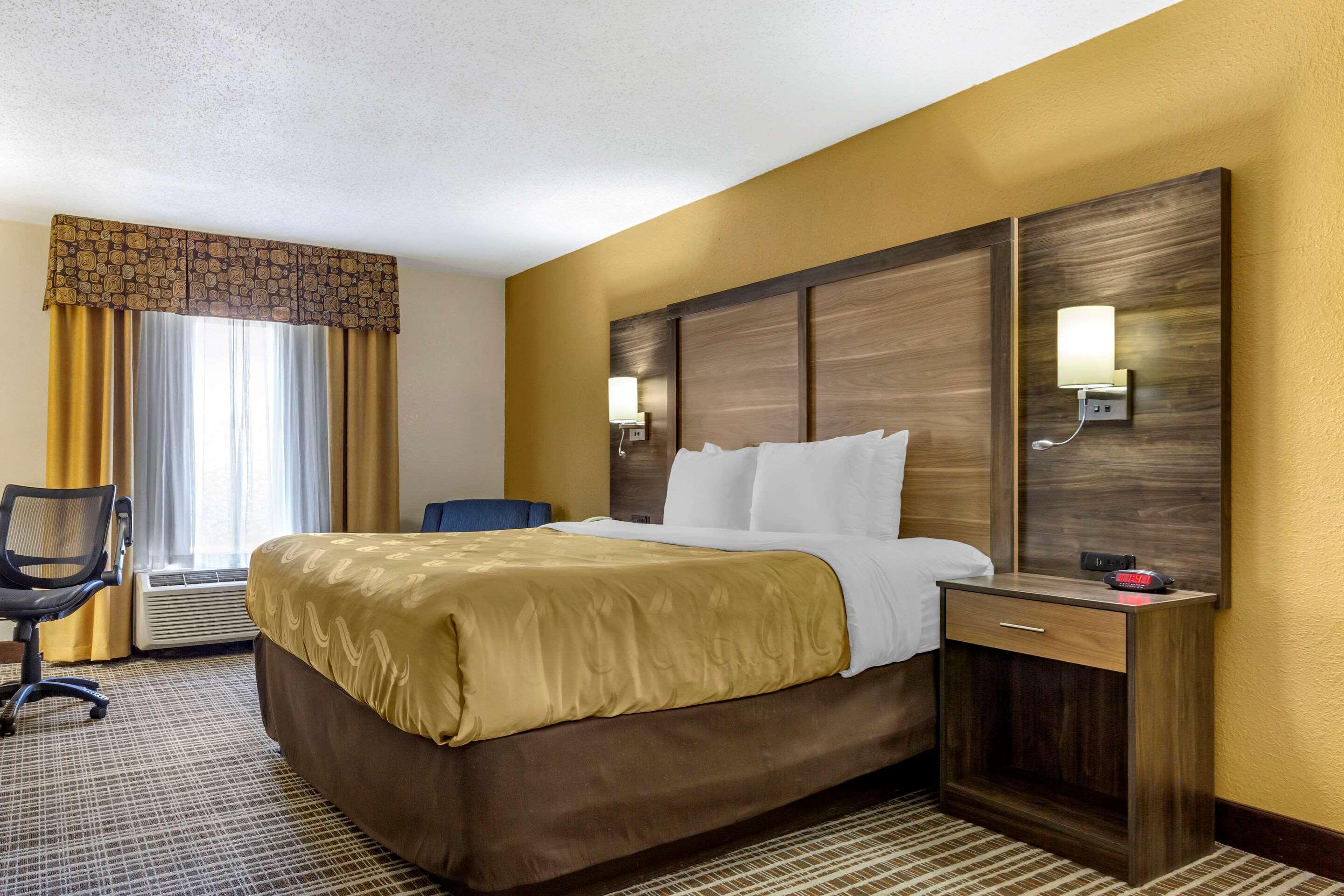 Quality Inn & Suites - Greensboro-High Point Ngoại thất bức ảnh