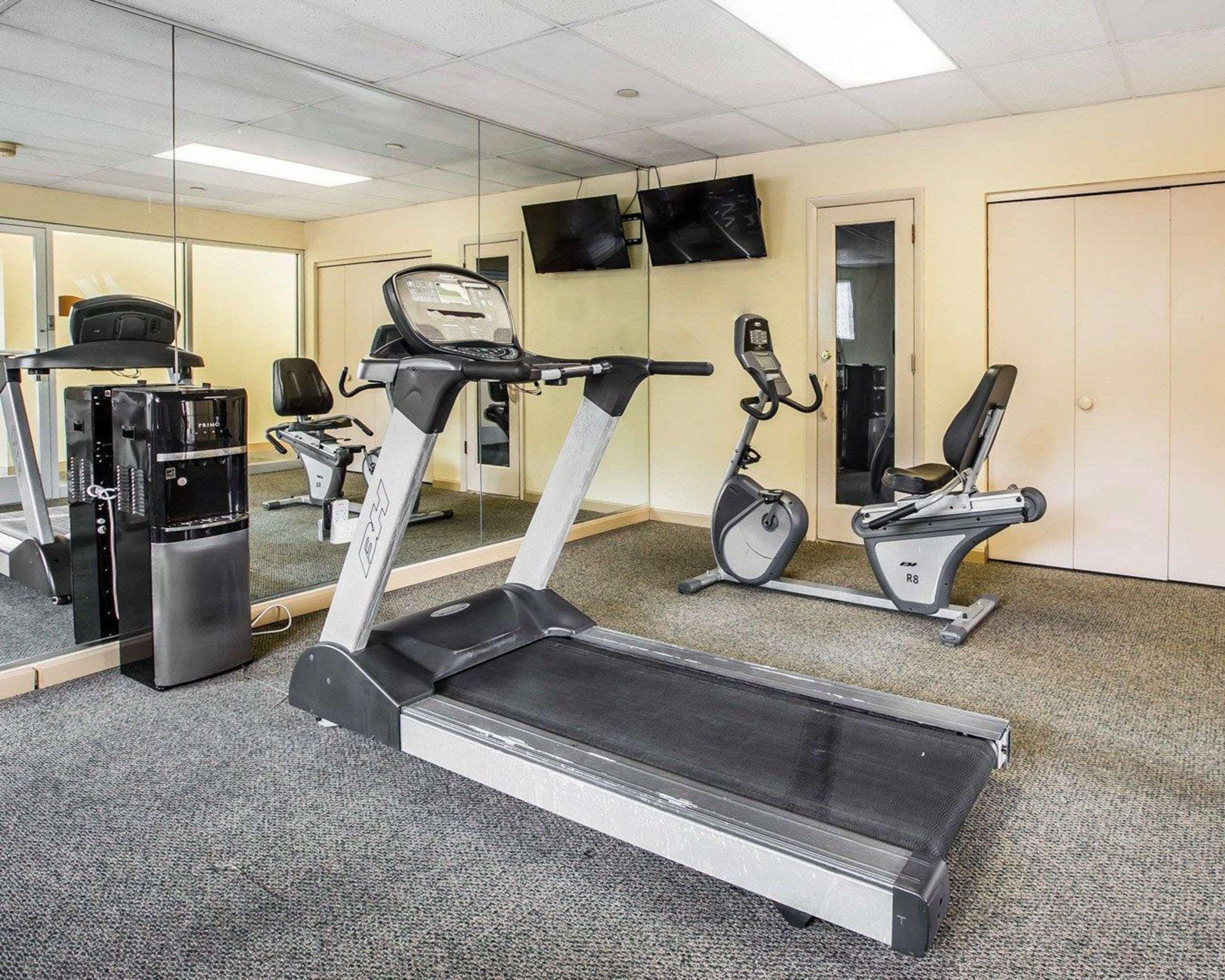 Quality Inn & Suites - Greensboro-High Point Ngoại thất bức ảnh