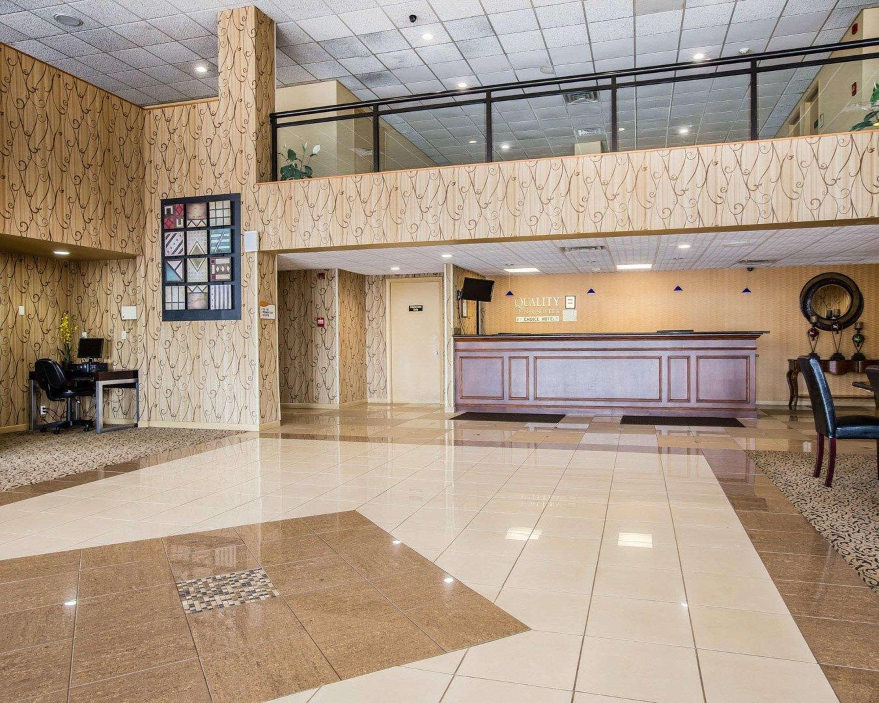 Quality Inn & Suites - Greensboro-High Point Ngoại thất bức ảnh