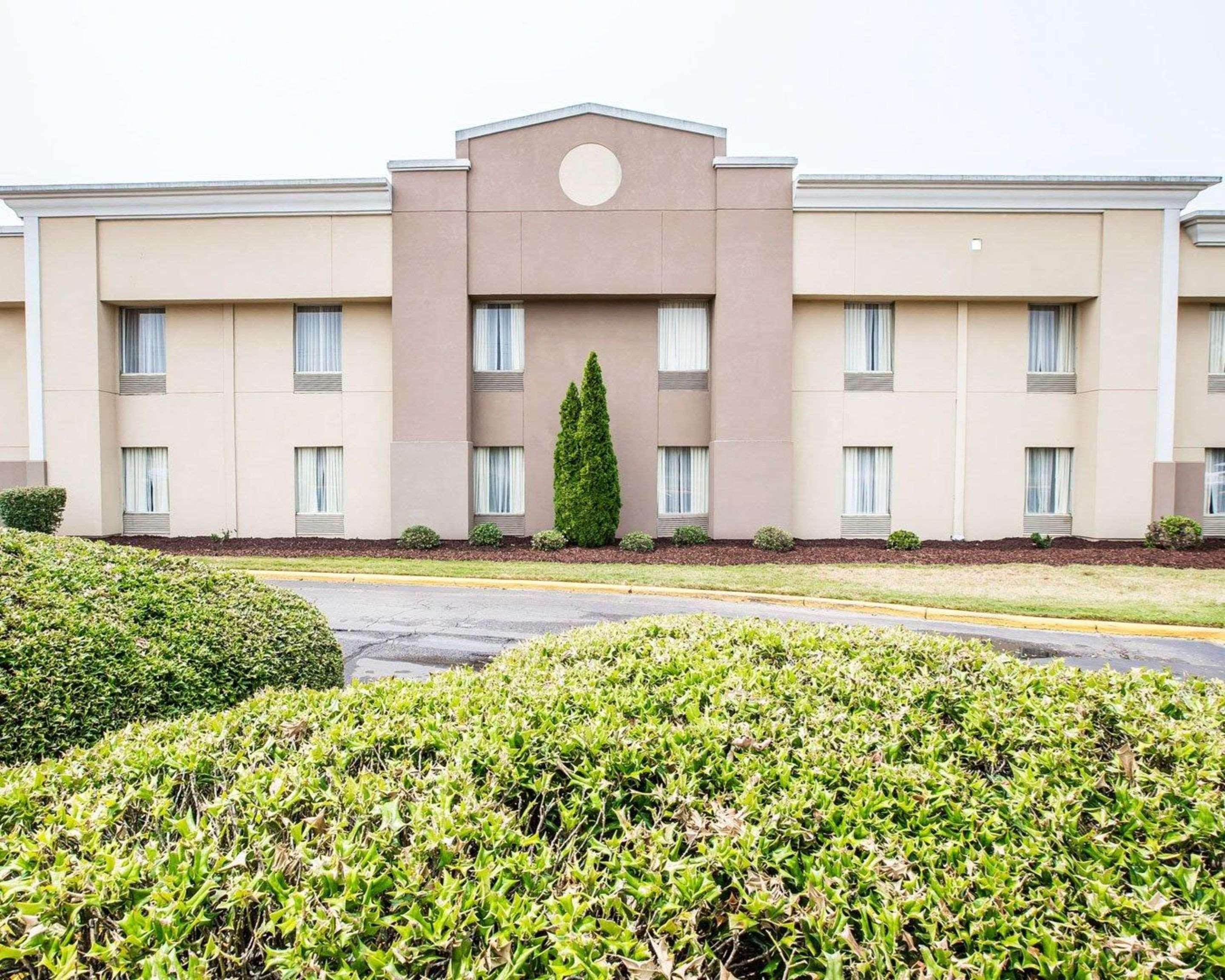 Quality Inn & Suites - Greensboro-High Point Ngoại thất bức ảnh