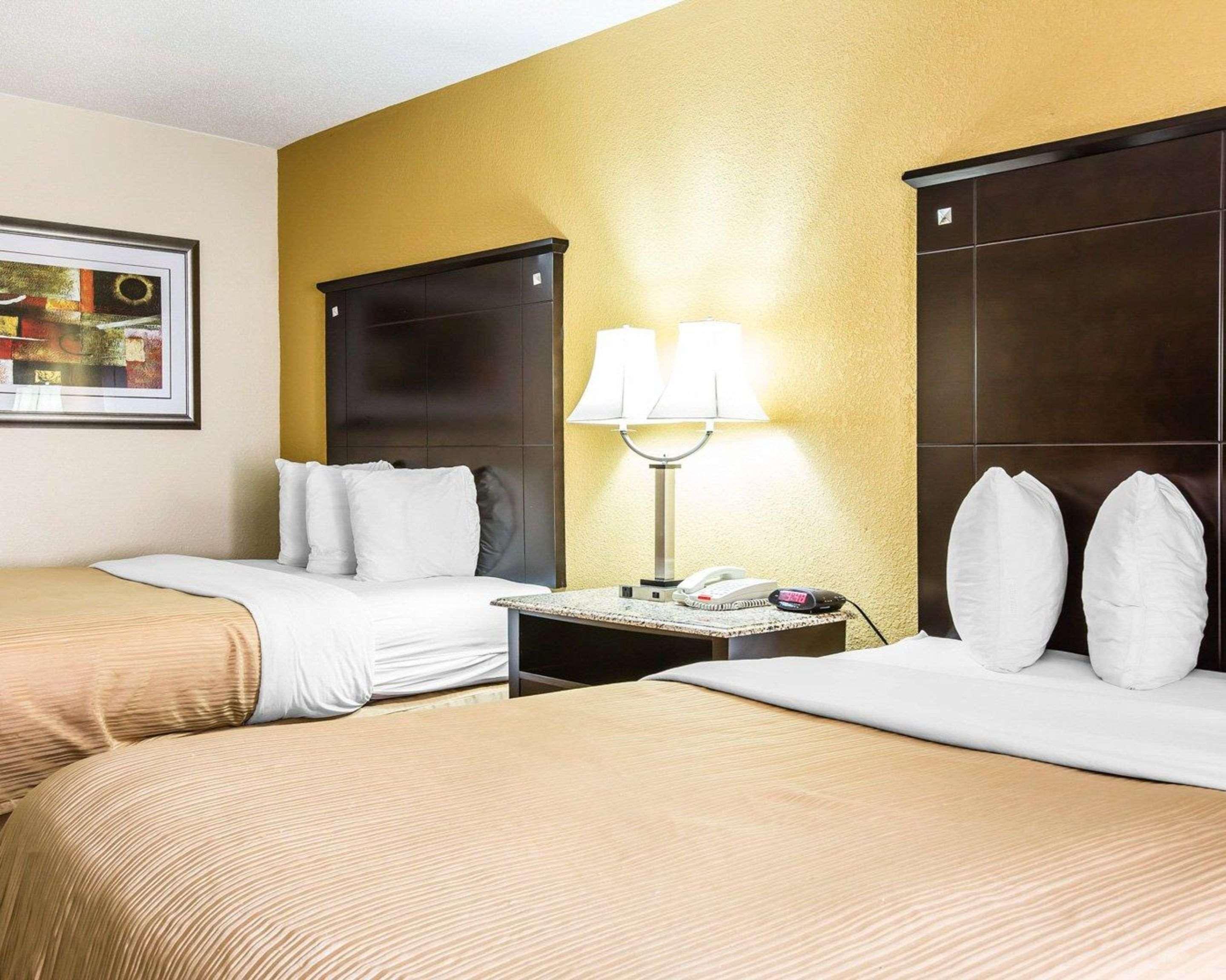 Quality Inn & Suites - Greensboro-High Point Ngoại thất bức ảnh