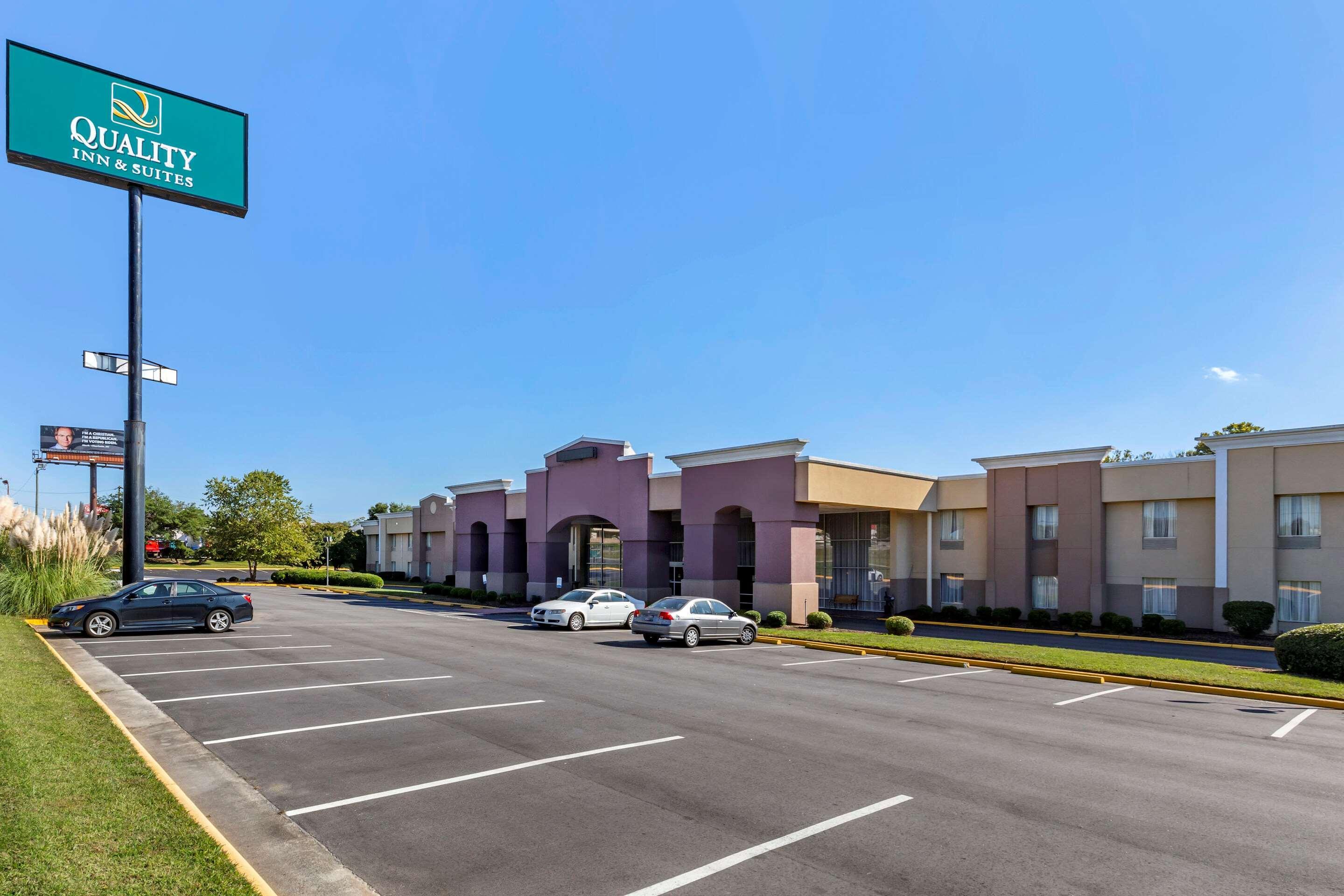 Quality Inn & Suites - Greensboro-High Point Ngoại thất bức ảnh