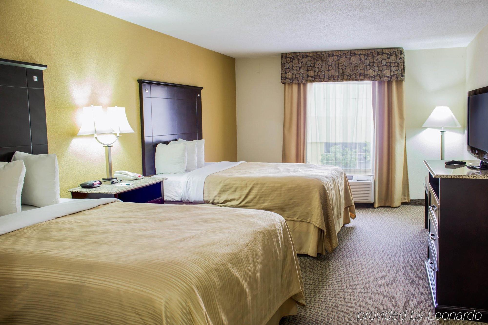Quality Inn & Suites - Greensboro-High Point Ngoại thất bức ảnh